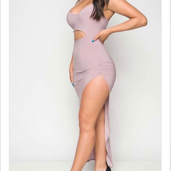 Sale ❤️Spaghetti strap cutout side body Con dress - Picture 2 of 5